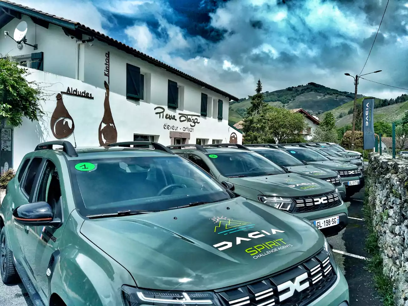 Photos du Road trip pour Dacia organisé par l'agence de communication Phare Away